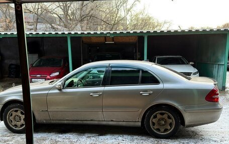 Mercedes-Benz E-Класс, 2005 год, 525 000 рублей, 10 фотография