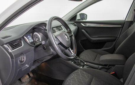 Skoda Octavia, 2020 год, 1 940 000 рублей, 10 фотография