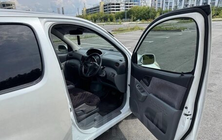 Toyota FunCargo, 1999 год, 450 000 рублей, 14 фотография