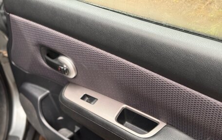 Nissan Tiida, 2010 год, 550 000 рублей, 14 фотография