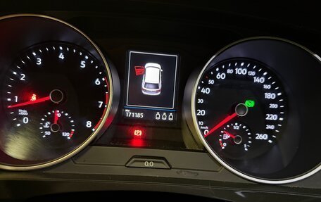 Volkswagen Tiguan II, 2019 год, 2 050 000 рублей, 8 фотография