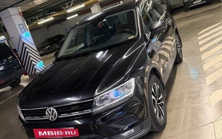 Volkswagen Tiguan II, 2019 год, 2 050 000 рублей, 3 фотография