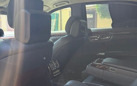 Mercedes-Benz S-Класс, 2010 год, 7 000 000 рублей, 3 фотография