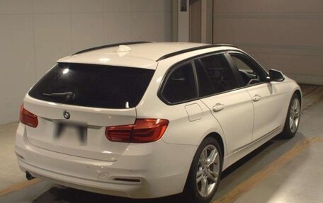 BMW 3 серия, 2017 год, 1 350 030 рублей, 2 фотография