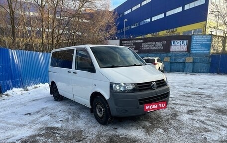 Volkswagen Caravelle T5, 2010 год, 1 920 000 рублей, 7 фотография