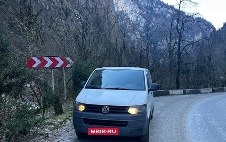 Volkswagen Caravelle T5, 2010 год, 1 920 000 рублей, 19 фотография