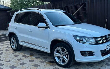 Volkswagen Tiguan I, 2014 год, 2 400 000 рублей, 4 фотография