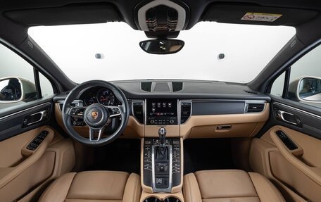 Porsche Macan I рестайлинг, 2018 год, 3 999 000 рублей, 5 фотография