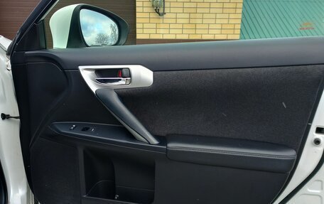 Lexus CT I рестайлинг, 2012 год, 1 550 000 рублей, 17 фотография