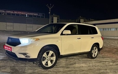 Toyota Highlander III, 2013 год, 1 900 000 рублей, 1 фотография