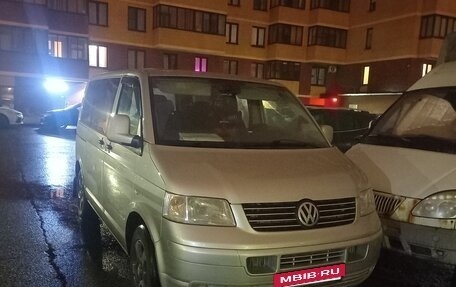 Volkswagen Caravelle T5, 2009 год, 139 000 рублей, 2 фотография