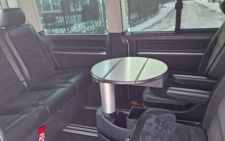 Volkswagen Multivan T6 рестайлинг, 2017 год, 3 900 000 рублей, 8 фотография