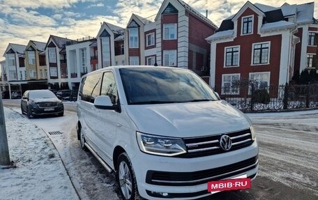 Volkswagen Multivan T6 рестайлинг, 2017 год, 3 900 000 рублей, 3 фотография