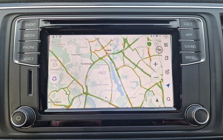 Volkswagen Multivan T6 рестайлинг, 2017 год, 3 900 000 рублей, 12 фотография