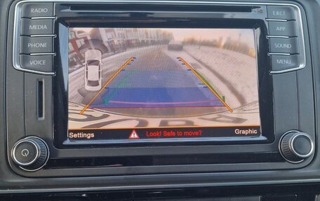 Volkswagen Multivan T6 рестайлинг, 2017 год, 3 900 000 рублей, 13 фотография