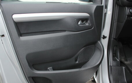 Peugeot Traveller I, 2018 год, 2 665 000 рублей, 9 фотография