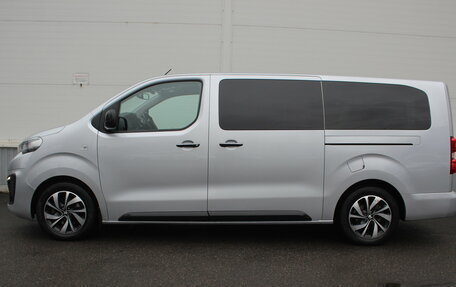 Peugeot Traveller I, 2018 год, 2 665 000 рублей, 5 фотография