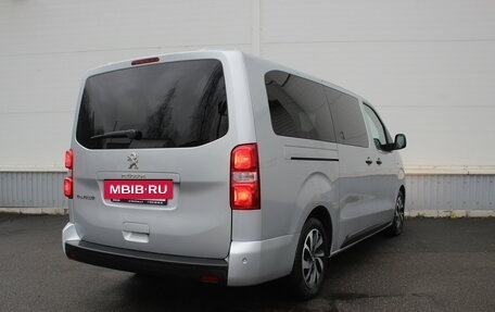 Peugeot Traveller I, 2018 год, 2 665 000 рублей, 6 фотография