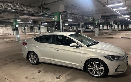 Hyundai Elantra VI рестайлинг, 2018 год, 1 380 000 рублей, 5 фотография