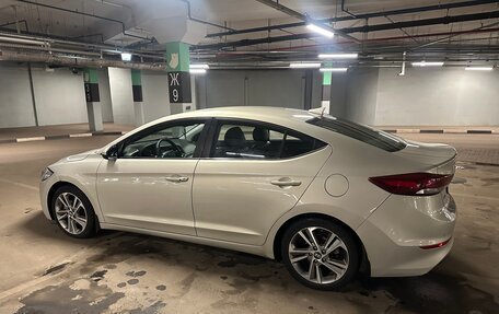 Hyundai Elantra VI рестайлинг, 2018 год, 1 380 000 рублей, 3 фотография