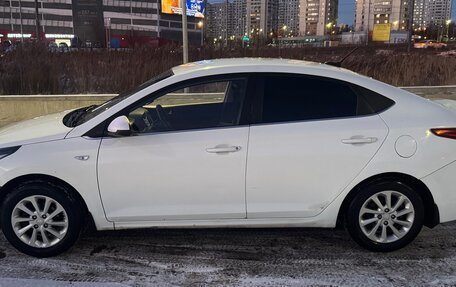 Hyundai Solaris II рестайлинг, 2018 год, 1 380 000 рублей, 3 фотография