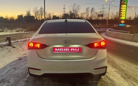 Hyundai Solaris II рестайлинг, 2018 год, 1 380 000 рублей, 1 фотография