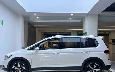 Volkswagen Touran III, 2021 год, 2 133 069 рублей, 5 фотография