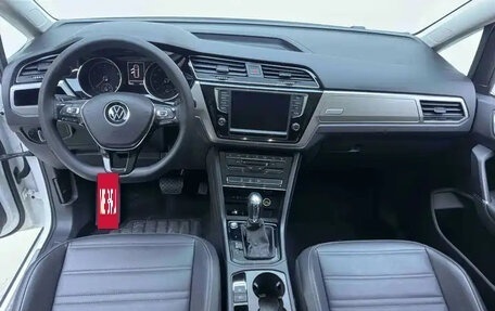 Volkswagen Touran III, 2021 год, 2 133 069 рублей, 11 фотография