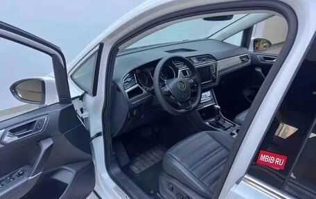 Volkswagen Touran III, 2021 год, 2 133 069 рублей, 10 фотография