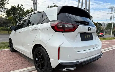 Honda Fit, 2023 год, 1 060 586 рублей, 6 фотография