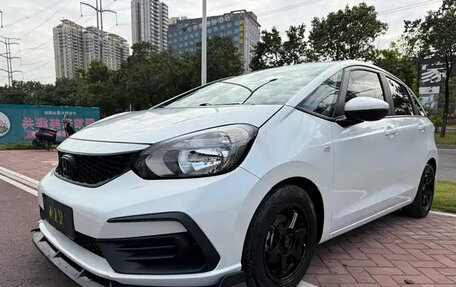 Honda Fit, 2023 год, 1 060 586 рублей, 1 фотография