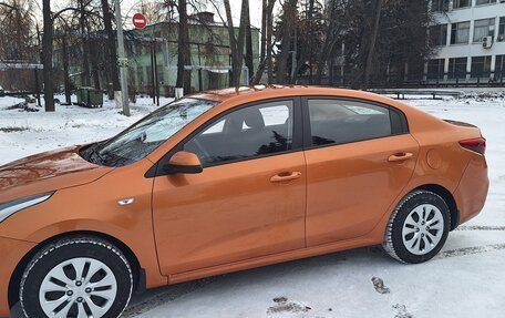 KIA Rio IV, 2017 год, 1 299 000 рублей, 4 фотография