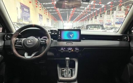 Honda Vezel, 2022 год, 2 150 000 рублей, 13 фотография