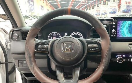 Honda Vezel, 2022 год, 2 150 000 рублей, 14 фотография