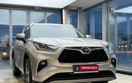 Toyota Highlander, 2025 год, 6 499 000 рублей, 2 фотография