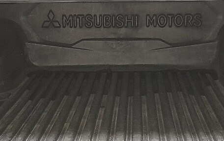 Mitsubishi L200 IV рестайлинг, 2015 год, 1 750 000 рублей, 9 фотография