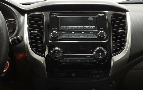 Mitsubishi L200 IV рестайлинг, 2015 год, 1 750 000 рублей, 14 фотография