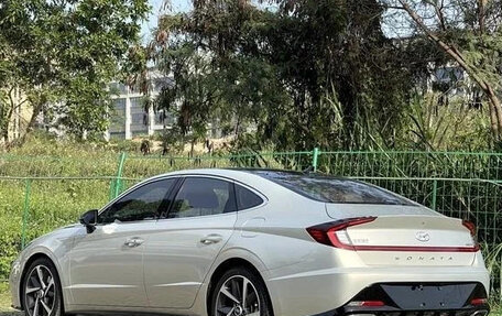 Hyundai Sonata VIII, 2022 год, 1 840 000 рублей, 4 фотография