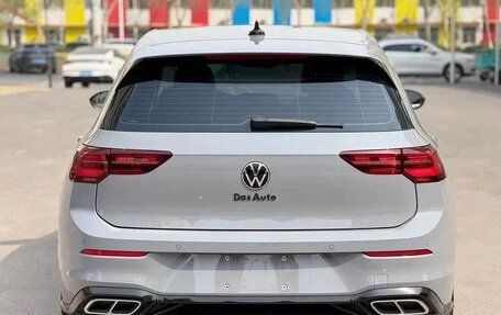 Volkswagen Golf VIII, 2022 год, 1 680 000 рублей, 5 фотография