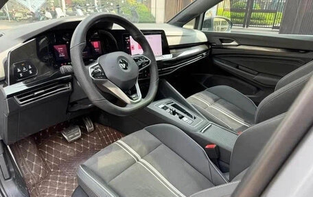 Volkswagen Golf VIII, 2022 год, 1 680 000 рублей, 7 фотография