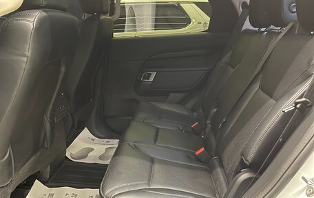 Land Rover Discovery IV, 2017 год, 3 800 000 рублей, 11 фотография