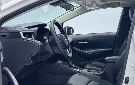 Toyota Corolla, 2022 год, 1 940 000 рублей, 9 фотография