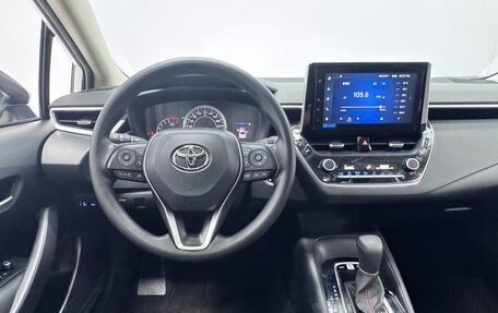 Toyota Corolla, 2022 год, 1 940 000 рублей, 11 фотография