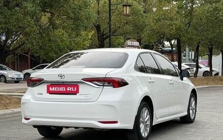 Toyota Corolla, 2022 год, 1 250 000 рублей, 4 фотография