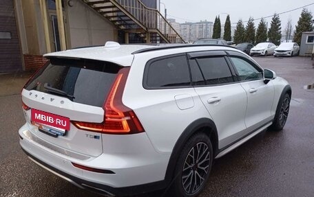 Volvo V60 Cross Country II, 2020 год, 3 500 730 рублей, 3 фотография