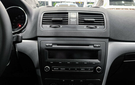 Skoda Yeti I рестайлинг, 2014 год, 899 000 рублей, 18 фотография