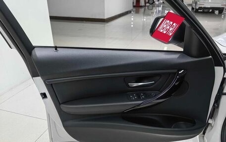 BMW 3 серия, 2017 год, 1 620 000 рублей, 7 фотография