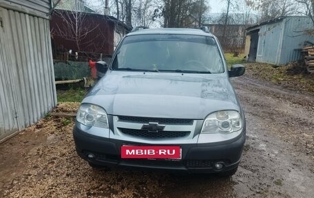 Chevrolet Niva I рестайлинг, 2011 год, 380 000 рублей, 3 фотография