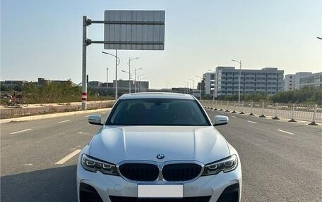 BMW 3 серия, 2021 год, 3 000 000 рублей, 1 фотография