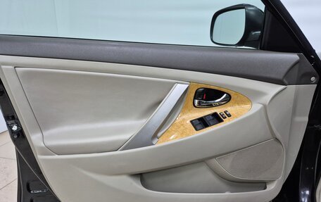 Toyota Camry, 2006 год, 860 000 рублей, 7 фотография